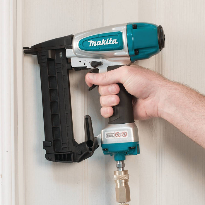 Makita 1/4" Narrow Crown Stapler, 18 Ga., case