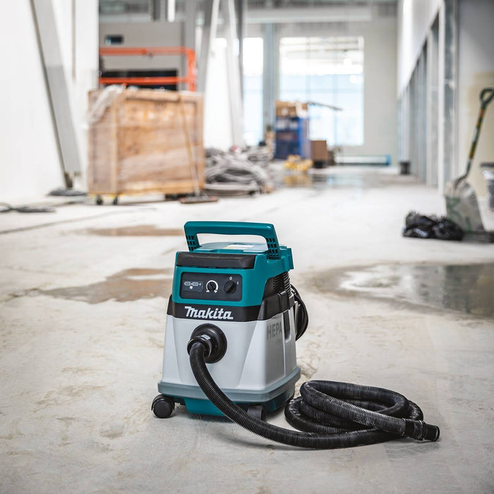 Makita XCV13Z 36V (18V X2) LXT/Corded 4 Gallon HEPA Filter Dry Dust Extractor/Vacuum (Bare Tool)