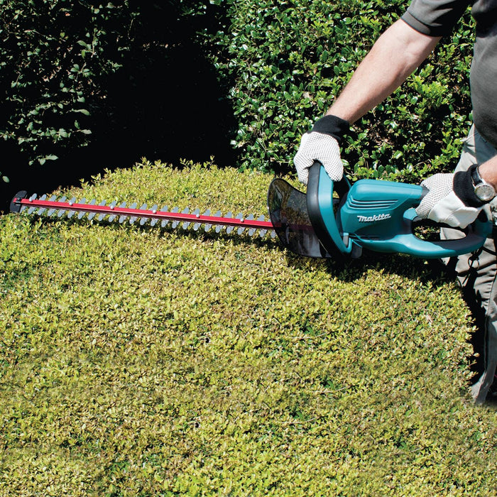 Makita UH6570 - 25" Electric Hedge Trimmer, 2-sided